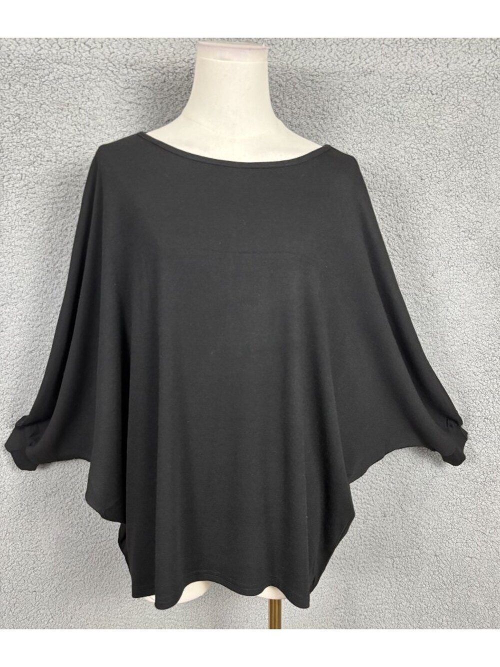ZANZEA Women's Oversized Off the Shoulder Batwing Loose Top Black Size XL NWT's.